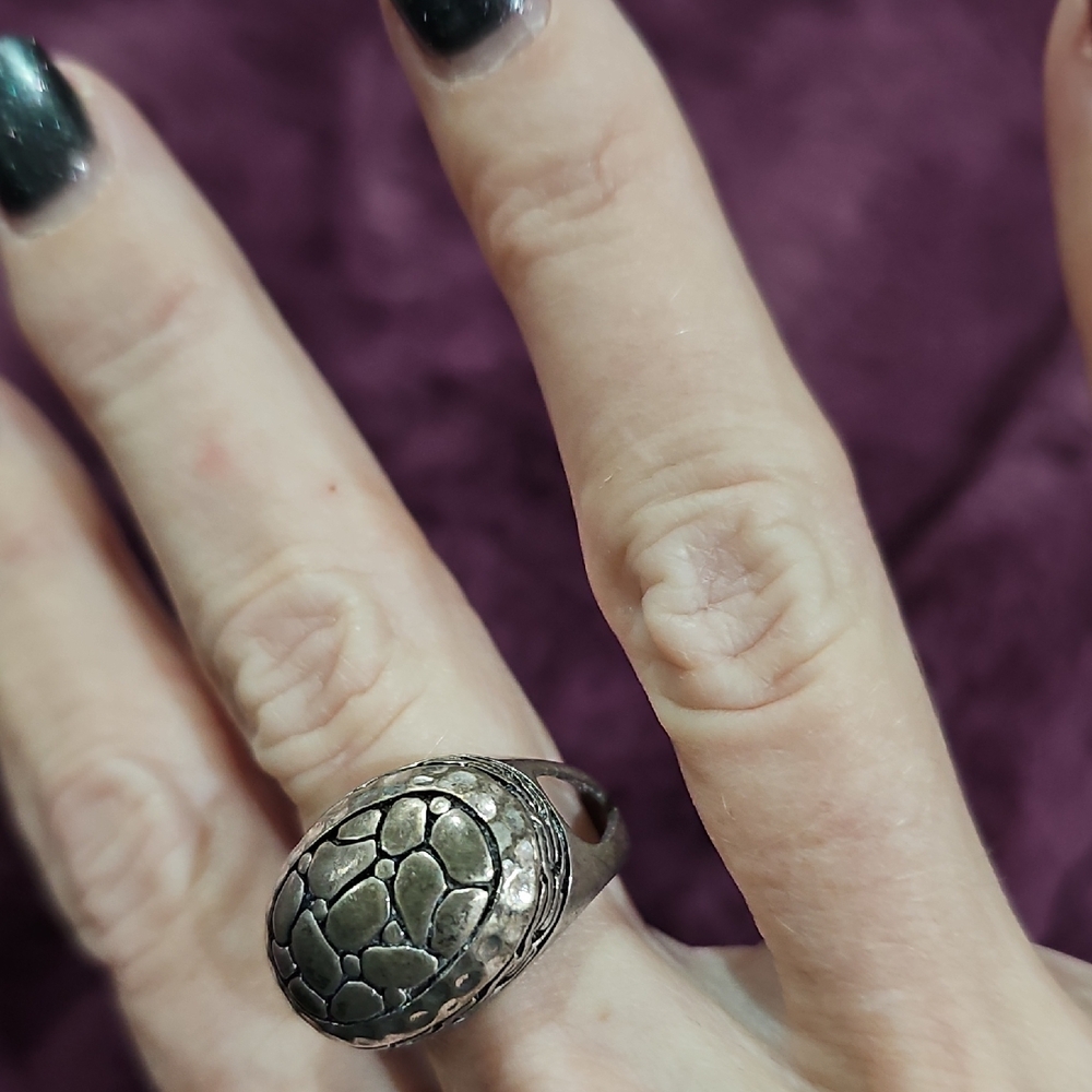 Silver Textured Statement Ring - image 5